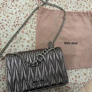 Metallic Silver Chain Shoulder Bag